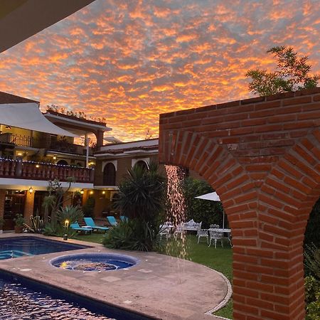 Hotel Hacienda Ventana Del Cielo เตโปซตลัน ภายนอก รูปภาพ