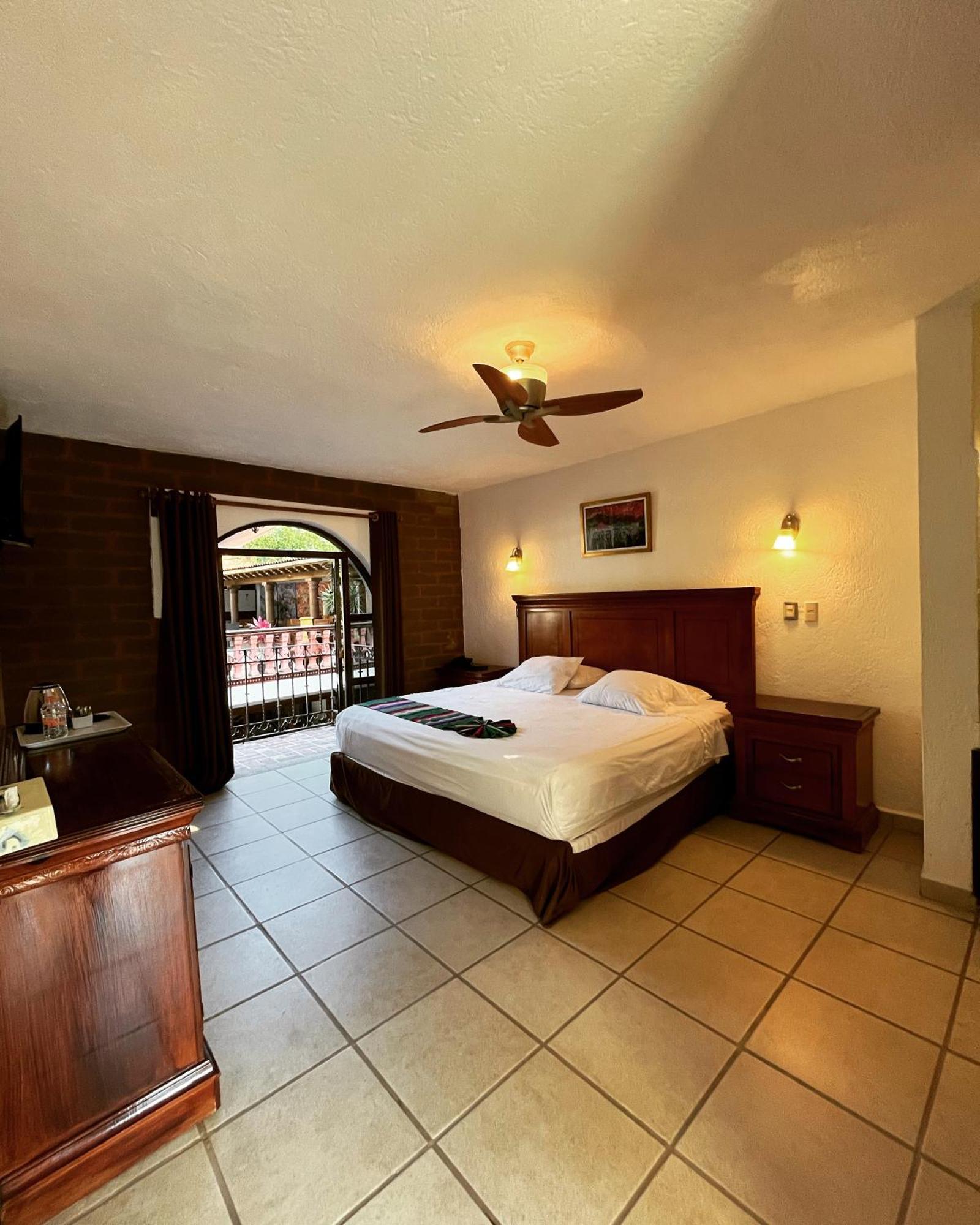 Hotel Hacienda Ventana Del Cielo เตโปซตลัน ภายนอก รูปภาพ